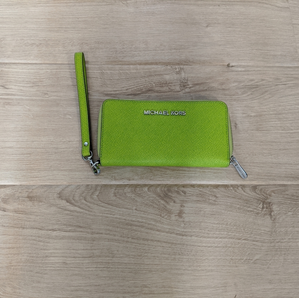 MK Clutch With Strap